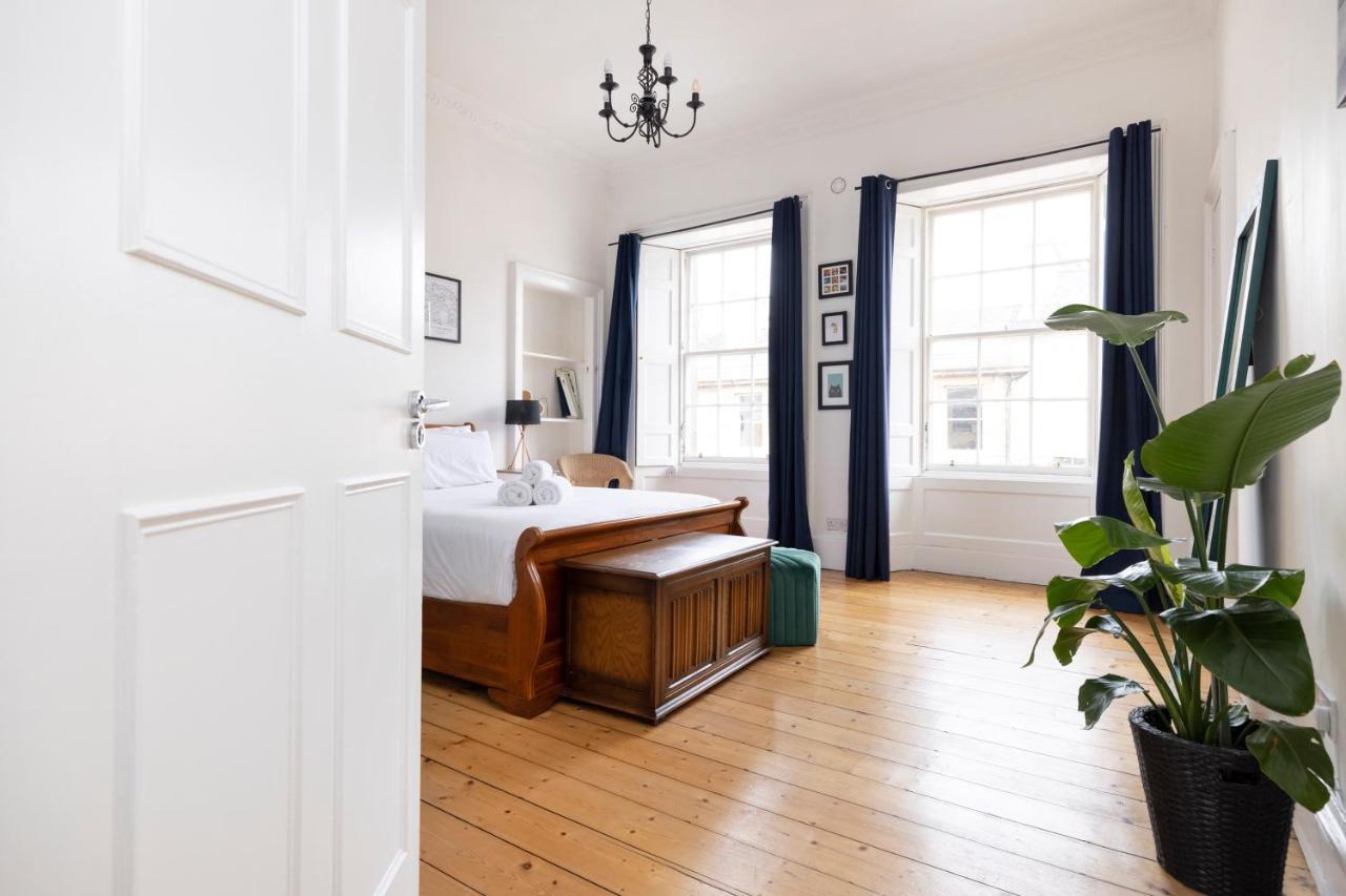 Altido Glamorous 2-bed Flat Near Castle Apartment EDI