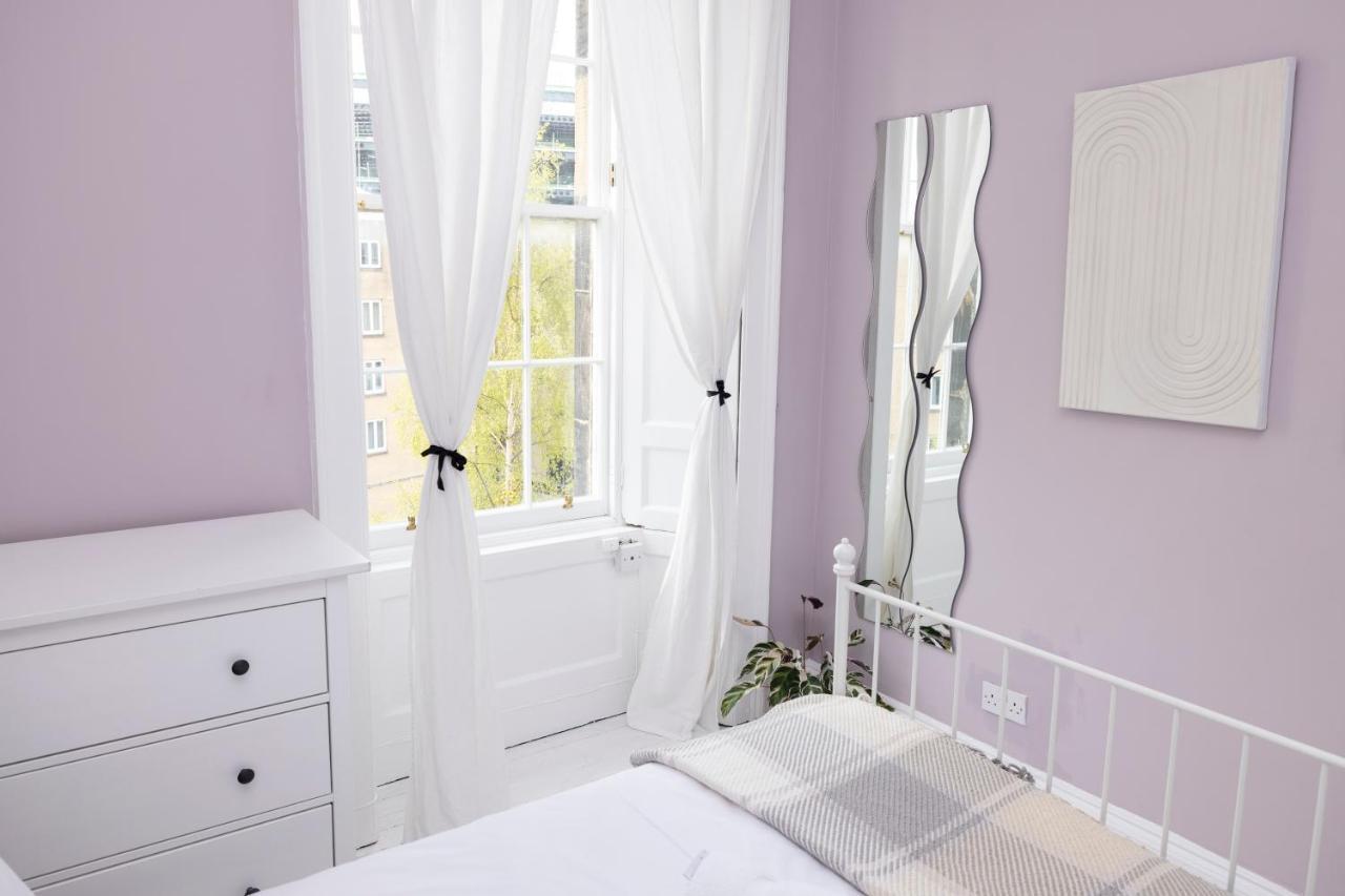Altido Glamorous 2-bed Flat Near Castle Apartment EDI