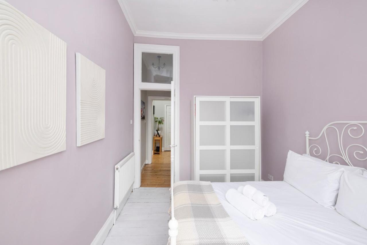 Altido Glamorous 2-bed Flat Near Castle Apartment EDI