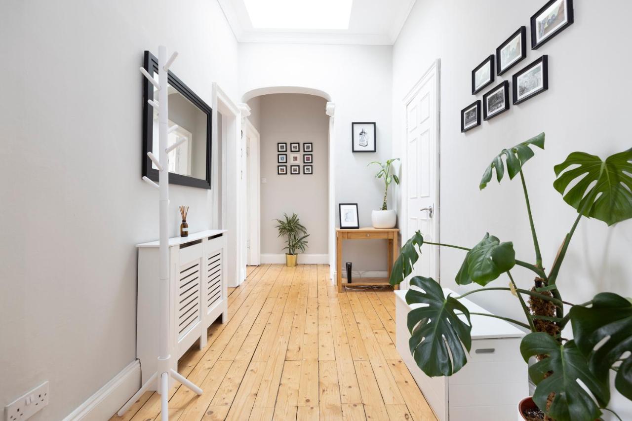 Altido Glamorous 2-bed Flat Near Castle Apartment EDI